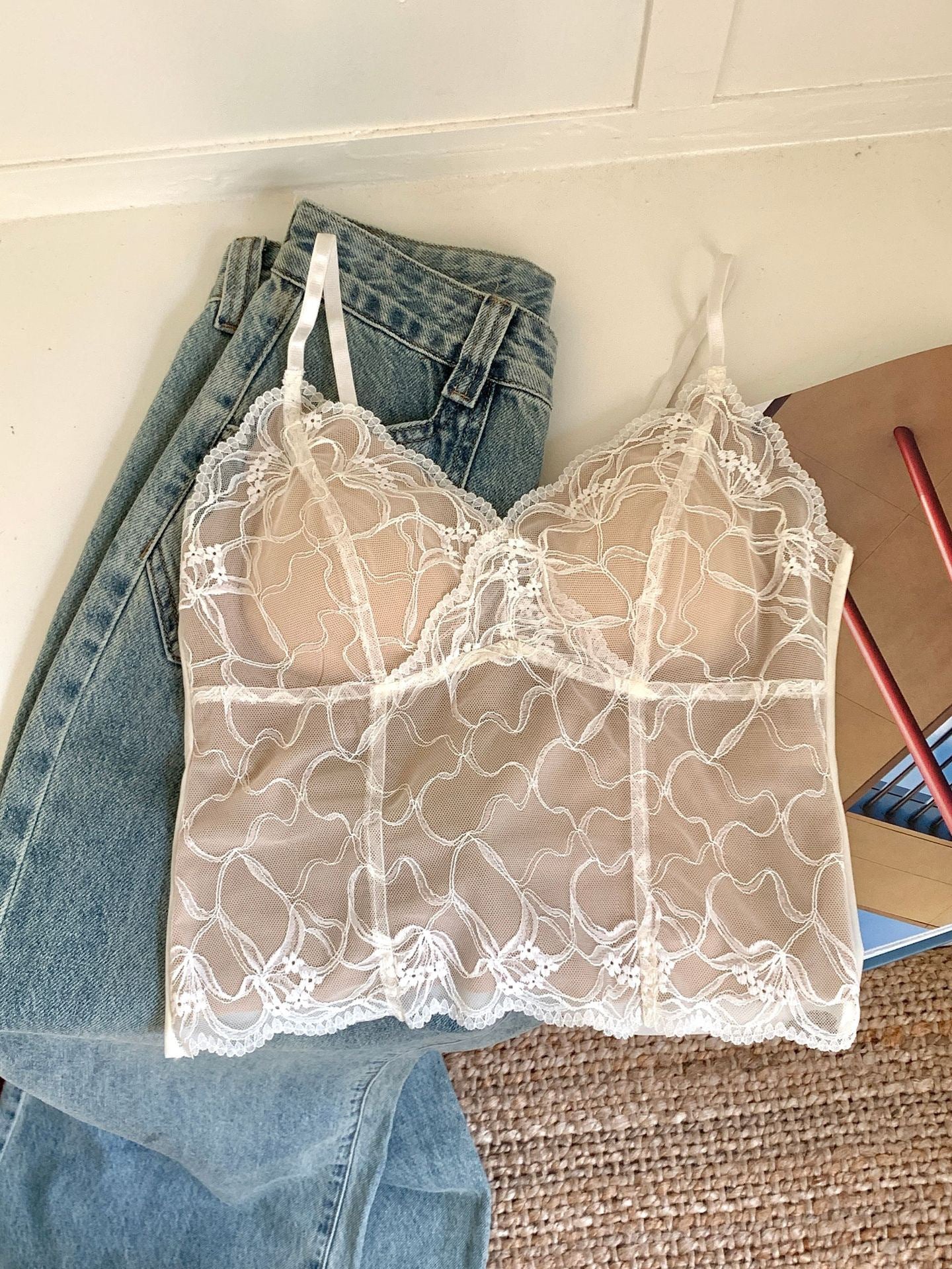 Top in Pizzo Seamless Donna – Camisole con Coppe Imbottite e Schiena Decorata