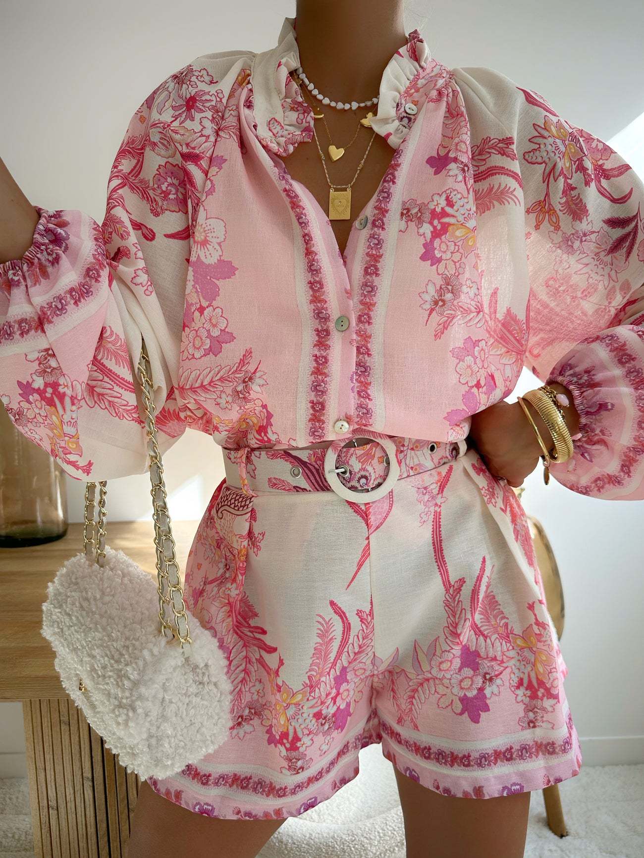 Set Donna Estivo in Lino – Camicia Fashion e Shorts a Vita Alta | Look Casual Chic