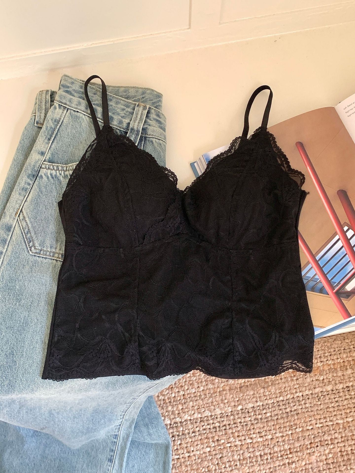 Top in Pizzo Seamless Donna – Camisole con Coppe Imbottite e Schiena Decorata